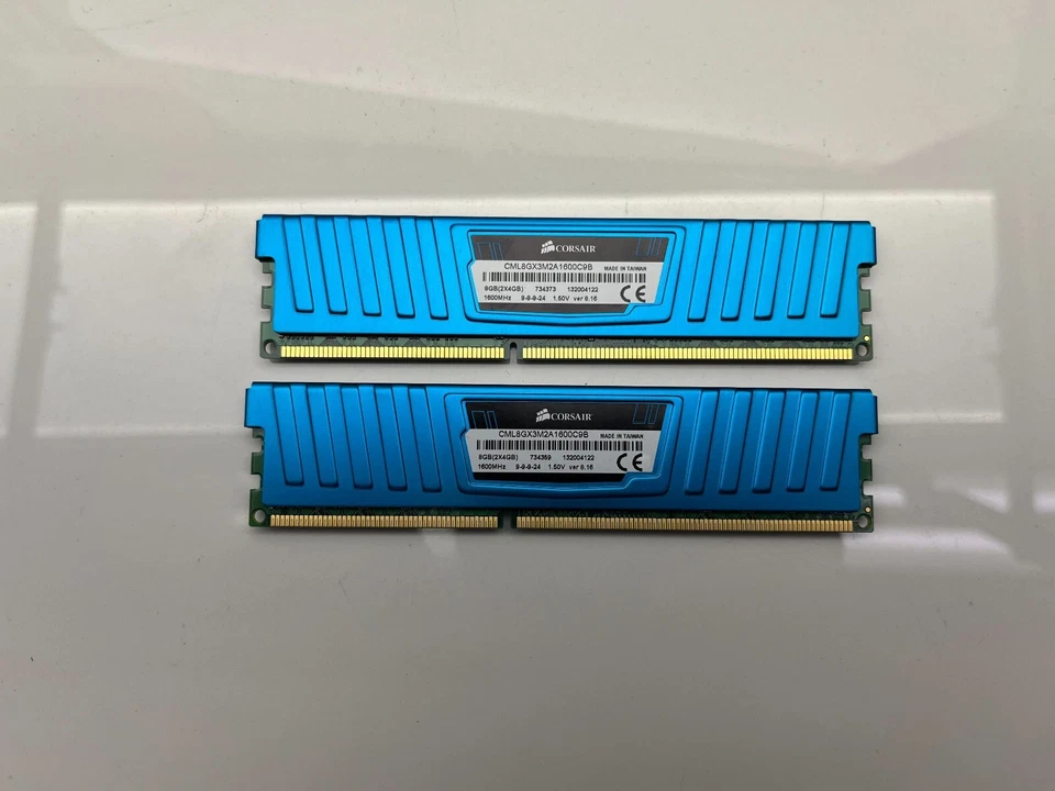 Corsair Vengeance LP 8GB (2x4GB) DDR3 RAM Kit 1600MHz 9-9-9-24 CML8GX3M2A1600C9B - Image 2 of 2