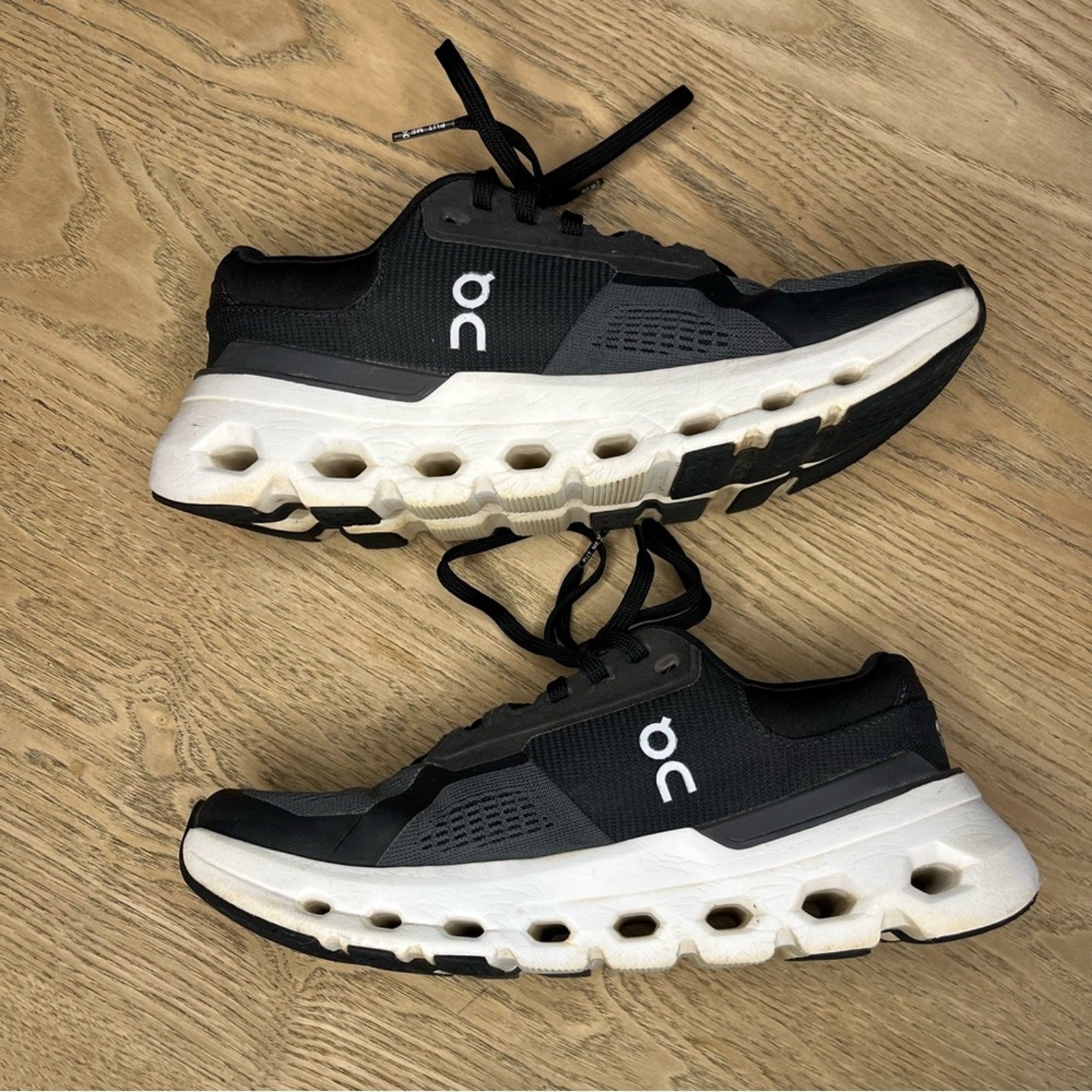 On Running Cloudrunner 2 Eclipse Black Sneakers A… - image 7