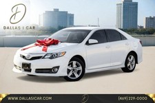 2014 Toyota Camry SE Sedan 4D