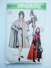 Vintage 1970s Simplicity Sewing Pattern. Cape/Coat & Wide Leg Cropped Trousers.