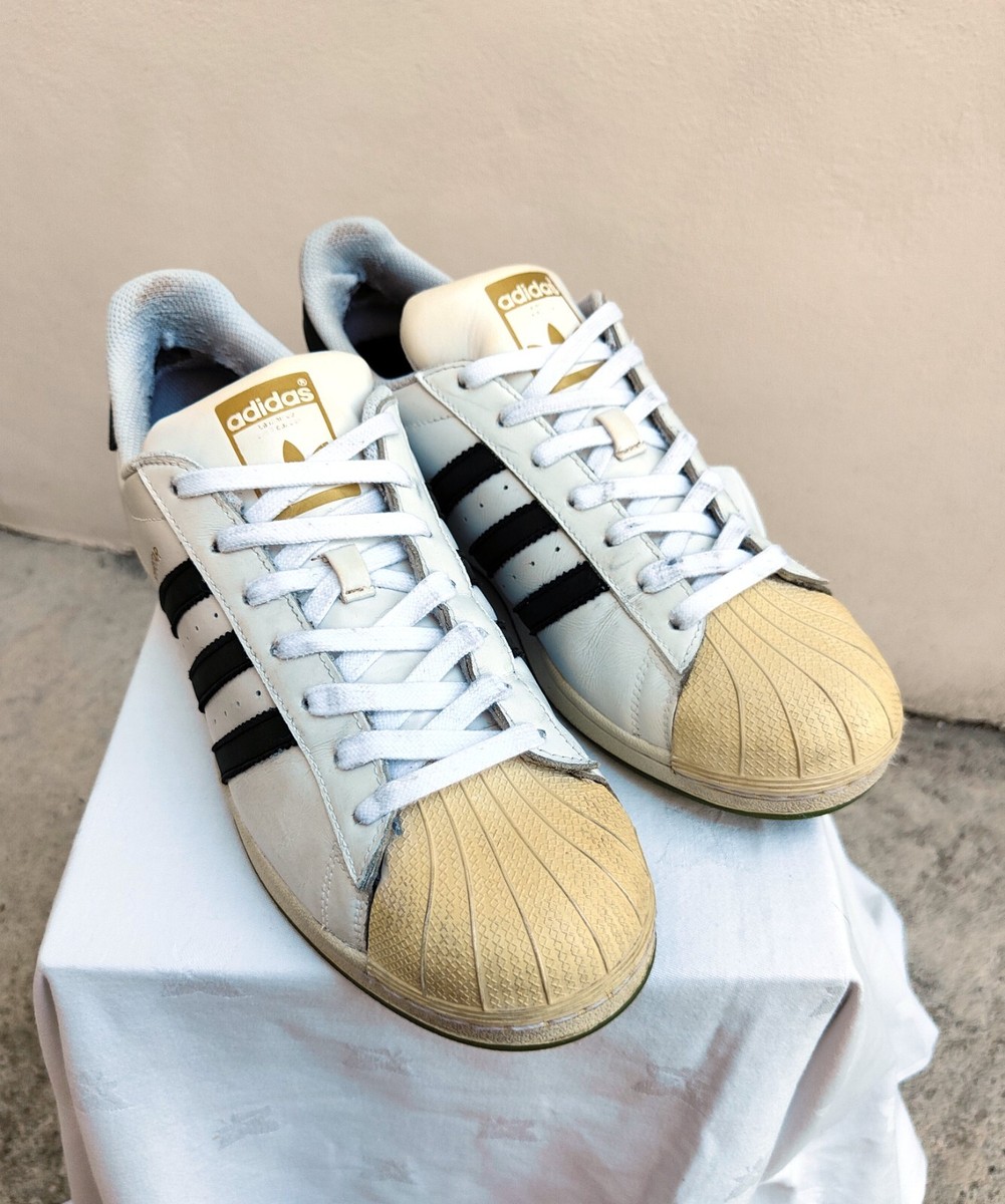 gold shell toe adidas