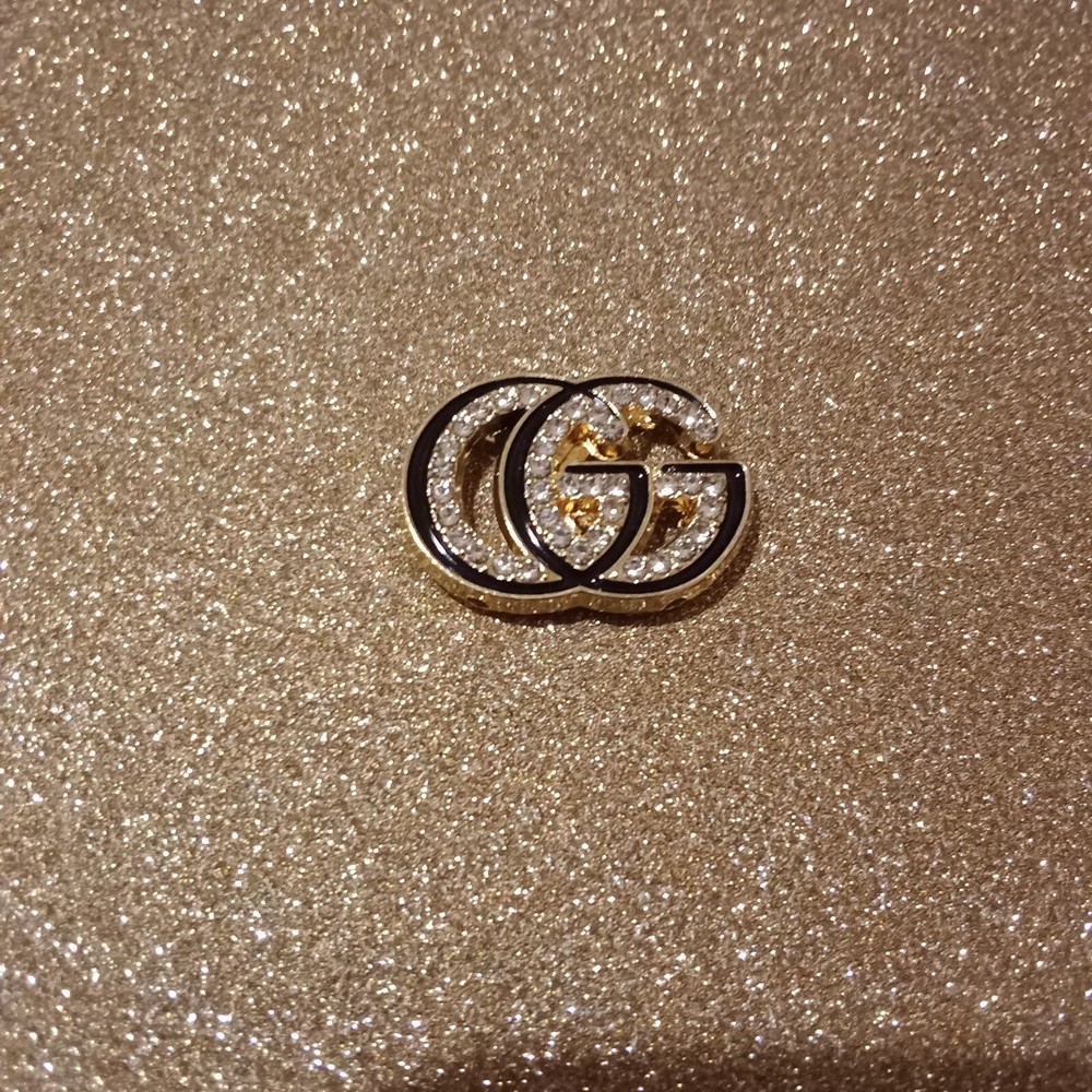 Gucci Flat Back Button Zipper Pull