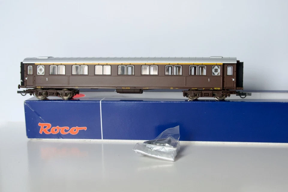 H0 Roco 45700 Schnellzugwagen FS Italia Tipo 1921 Az 50756 castano braun Ep. III - Bild 2 von 4