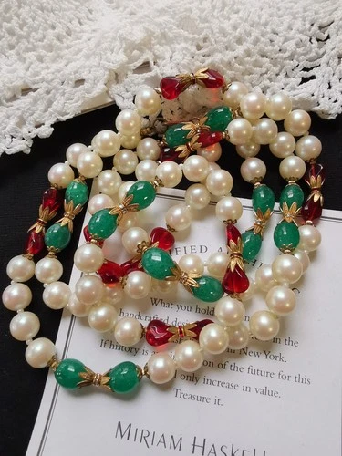 MIRIAM HASKELL SIGNED 70'S ROPE: FAUX PEARL JADE & RUBY BEADS GILT BRASS ACCENTS