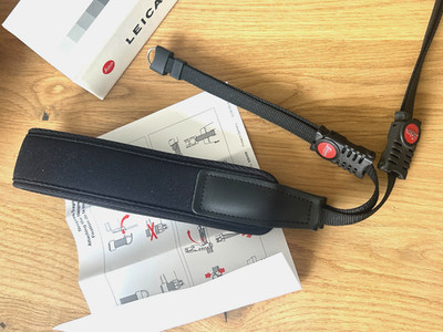 Leica Neopren Trageriemen 42162. Neoprene carrying strap