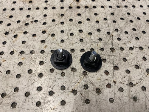 Aixam City II 2012 Uchwyt Zderzak Zderzak przedni JUB3805 - Zdjęcie 2 z 2