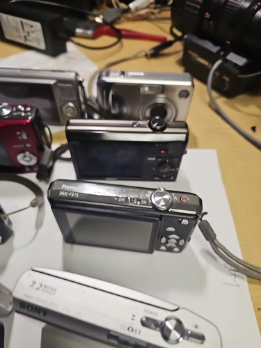 Restposten 8 x gemischte digitale Kompaktkameras - Nikon, Panasonic, Samsung, Sony, Casio. - Bild 7 von 23