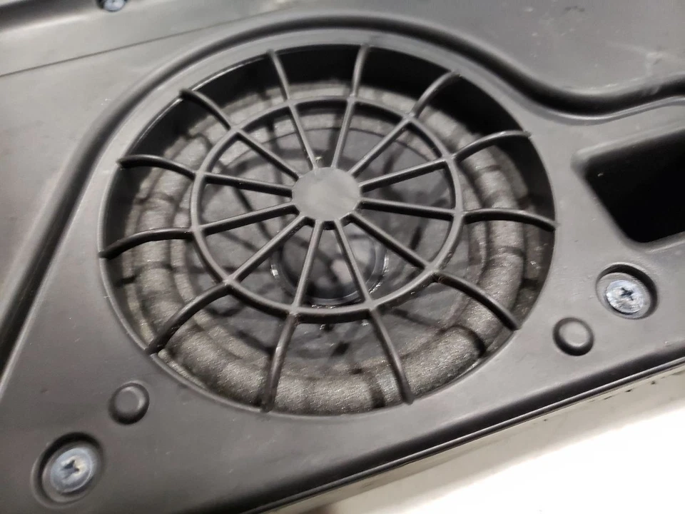 Subwoofer - Smart Fortwo Brabus Conv 2011 - OEM Foto 2 de 4