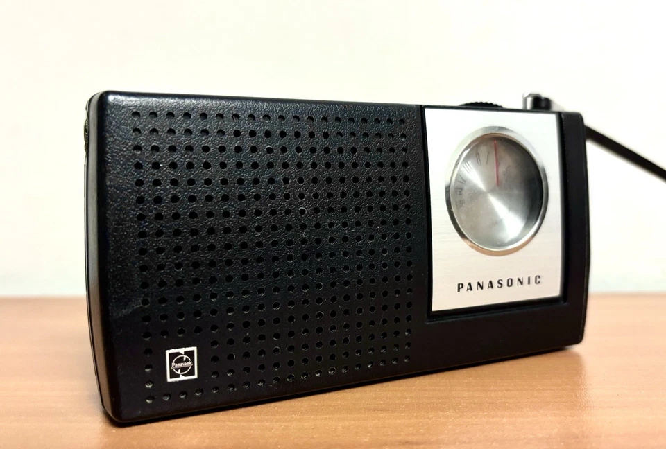 Radio Transistor de Bolsillo Am Analógico Panasonic R-1159 Años 70 De Colección Probado Funciona Foto 3 de 4