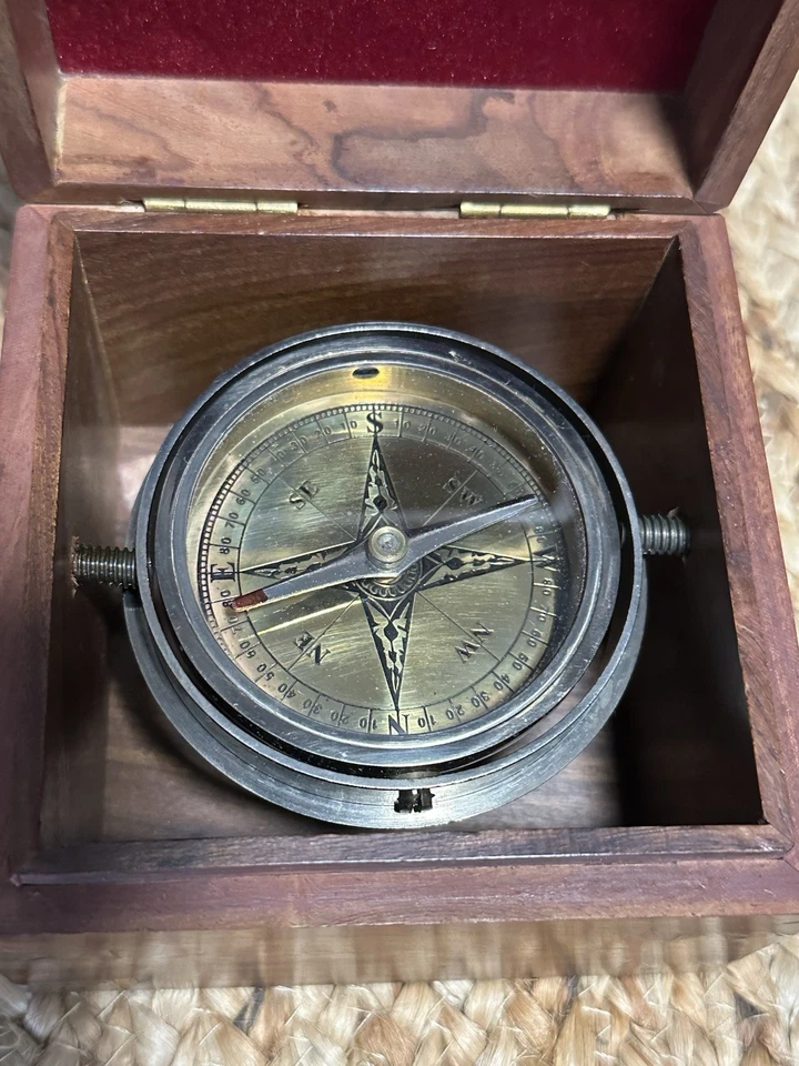 Brújula marítima cardán de latón vintage caja de madera instrumento de navegación náutica Foto 2 de 4