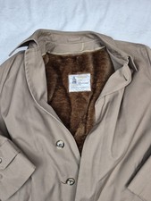 Vintage London Fog Maincoats Men s trench coat w/ removable faux fur lining 40