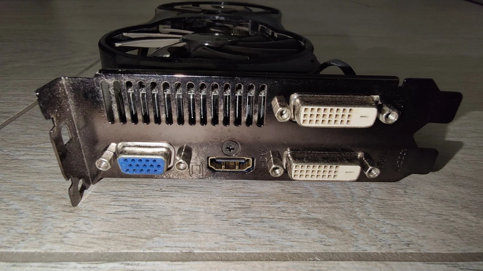 SCHEDA VIDEO NVIDIA GEFORCE GIGABYTE GTX 650 Ti 2GB GDDR5 GV-N65TOC-2GI PCI-E - Immagine 2 di 4