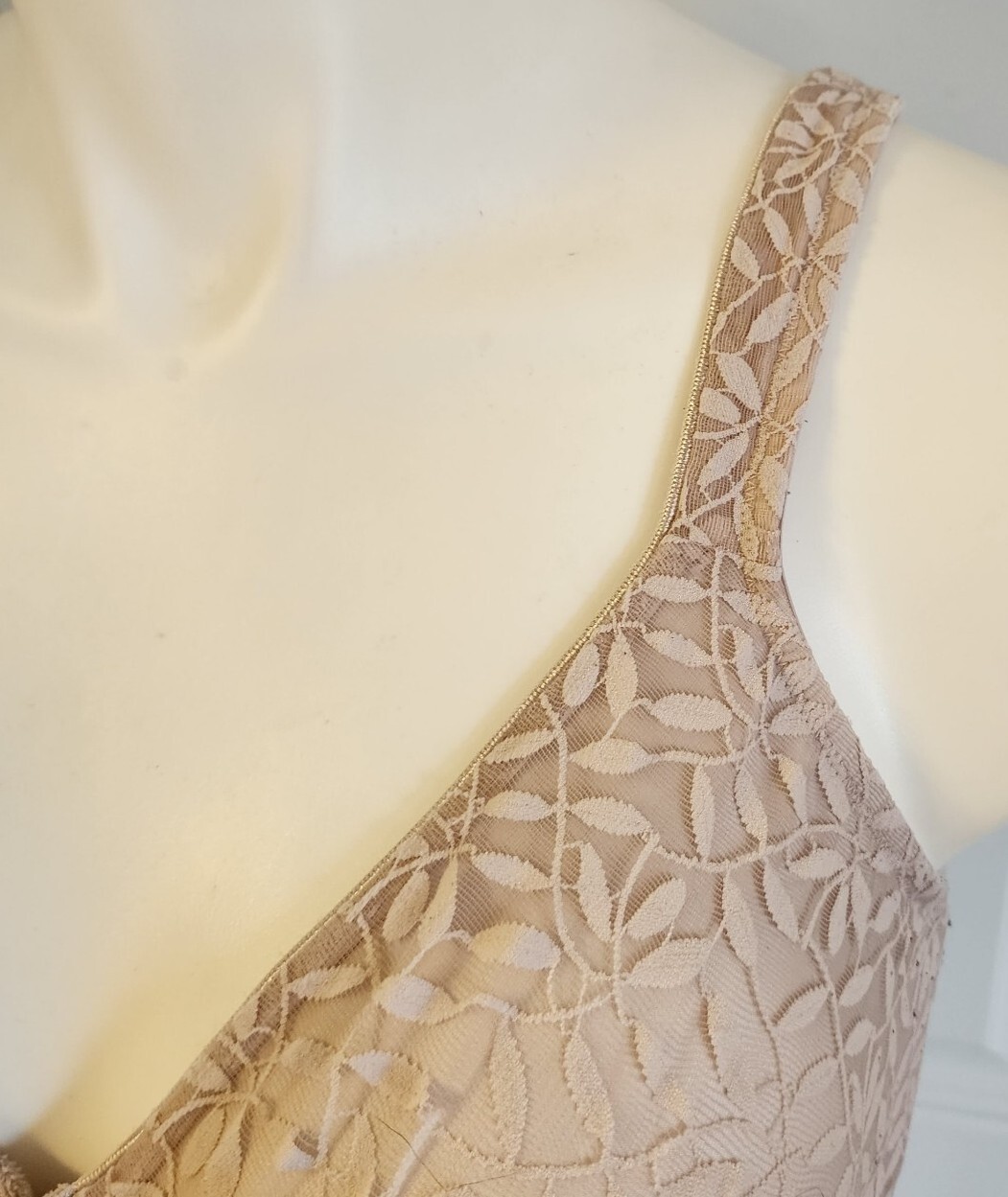 Olga Minimizer Bra Underwire Sheer Leaves Soft Cups A… Gem