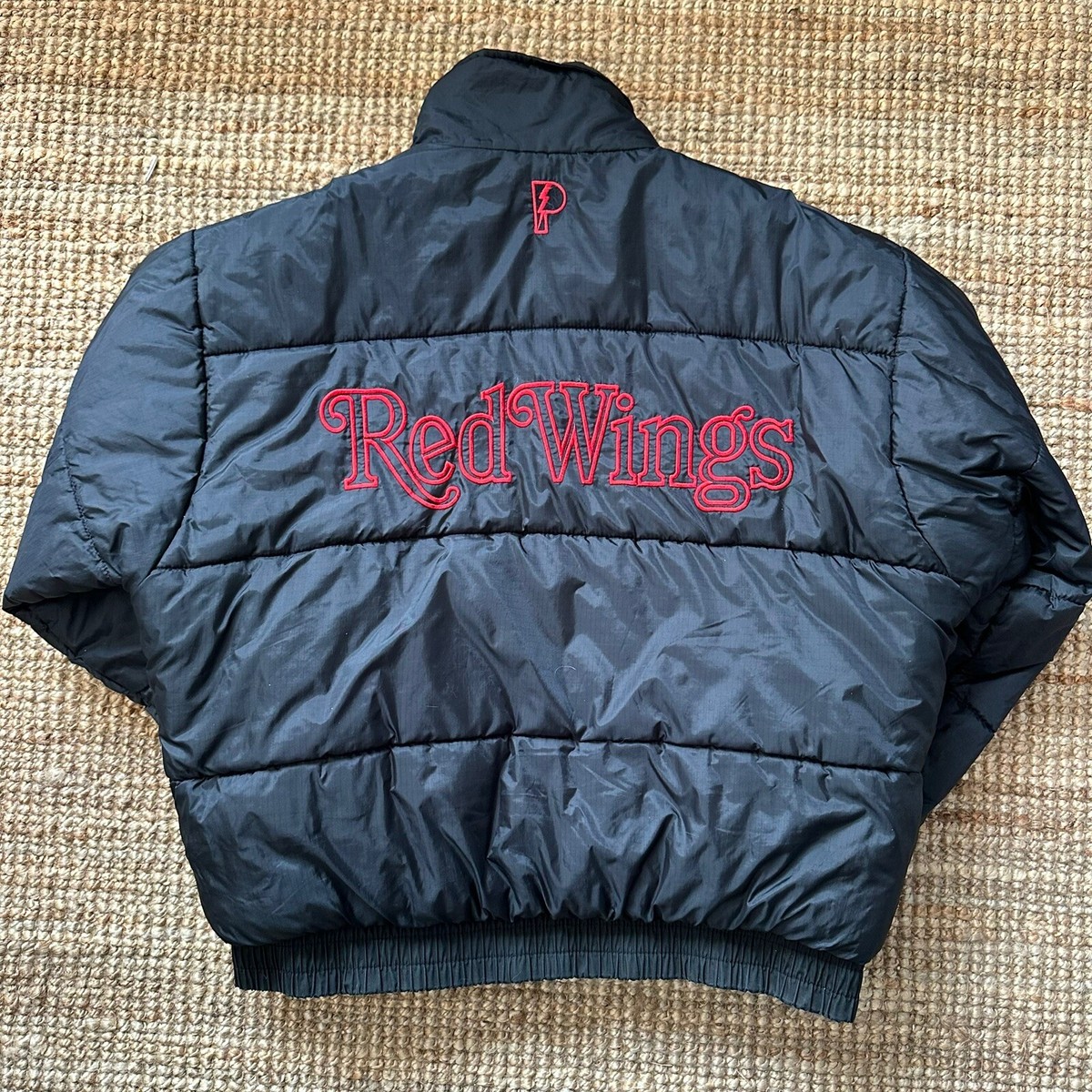 Vintage Pro Player Reversible Puffer Jacket Detroit Red