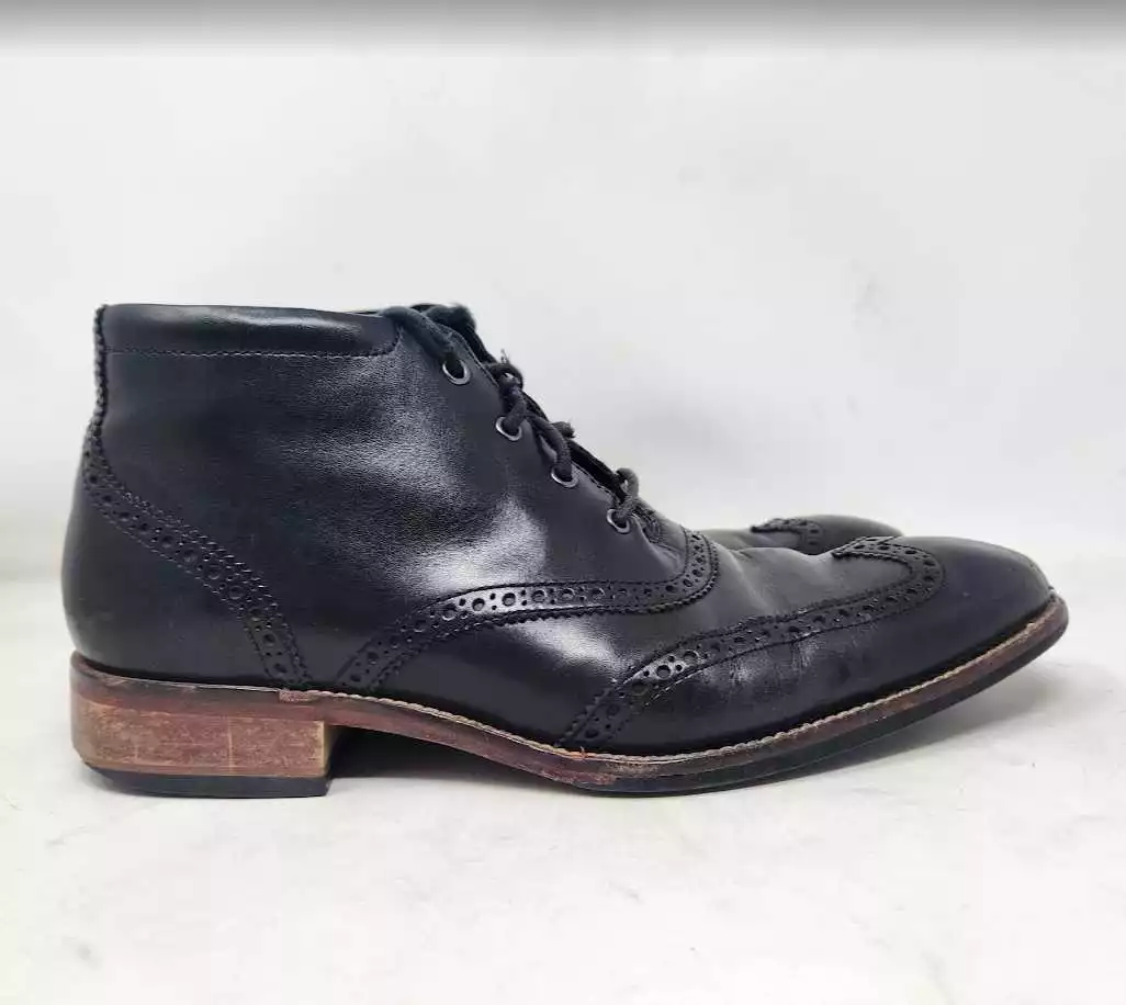 Liam chukka sales