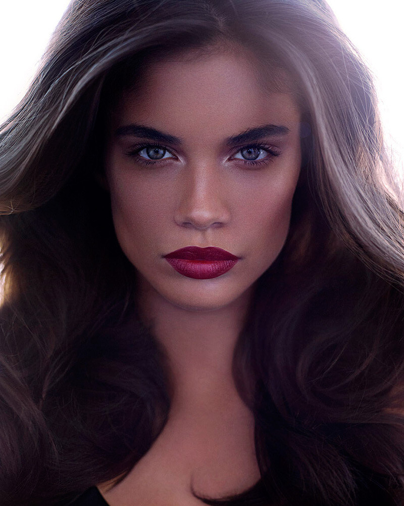 Sara Sampaio Dark Lipstick  8x10 Picture Celebrity Print