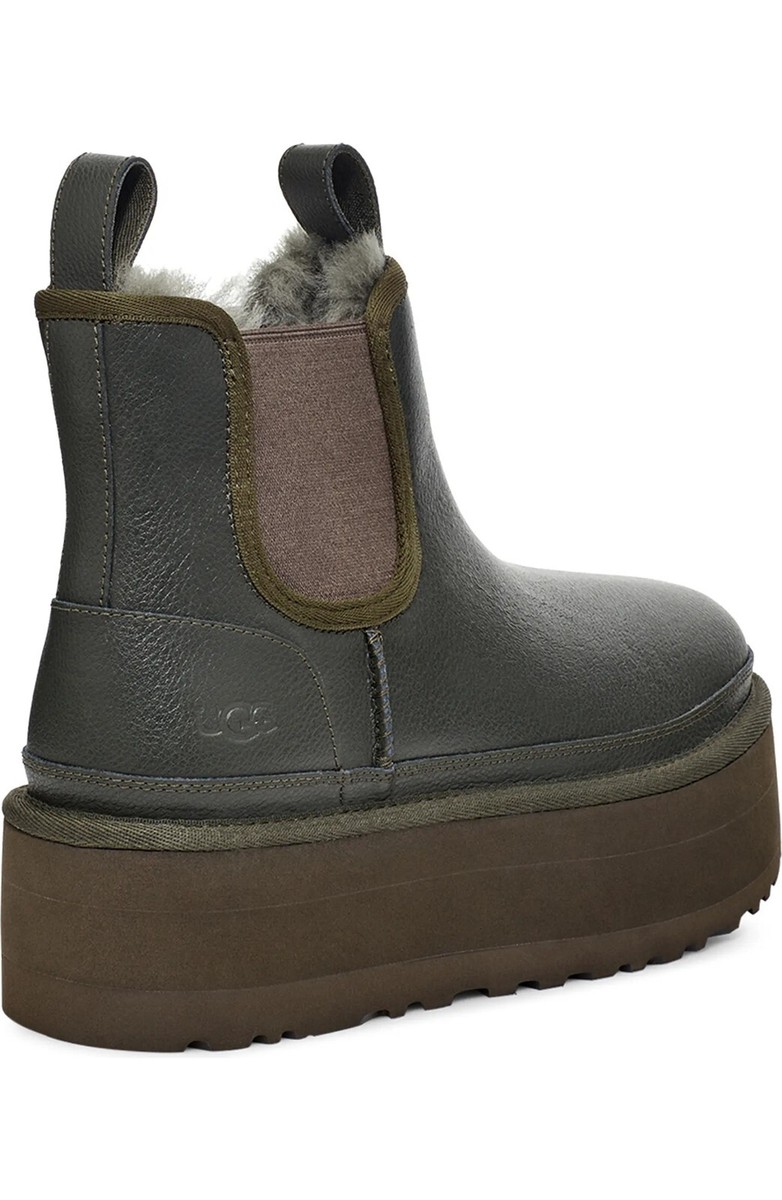 UGG Neumel Platform Boot Chelsea Size 5 Chunky Shoes New In UGG Neumel Platform Boot Chelsea Size 5 Chunky Shoes New In