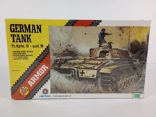 German Tank Pz. Kpfw. III Ausf. M AHM 1:72 Model Kit 553 Sealed Box 1974