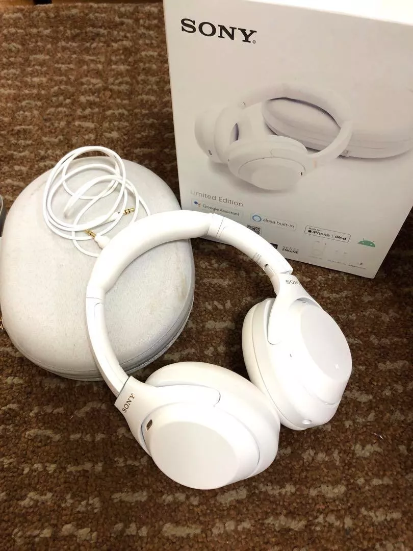 SONY WH-1000XM4 Wireless Noise Canceling Headphone Silent White limited