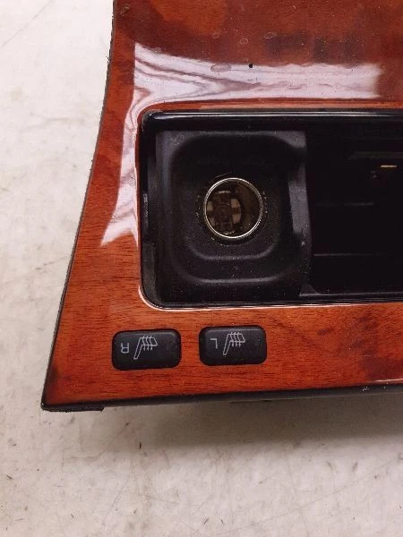 Lexus LS400 1999 montaje de bisel de cambio de grano de madera Foto 4 de 4