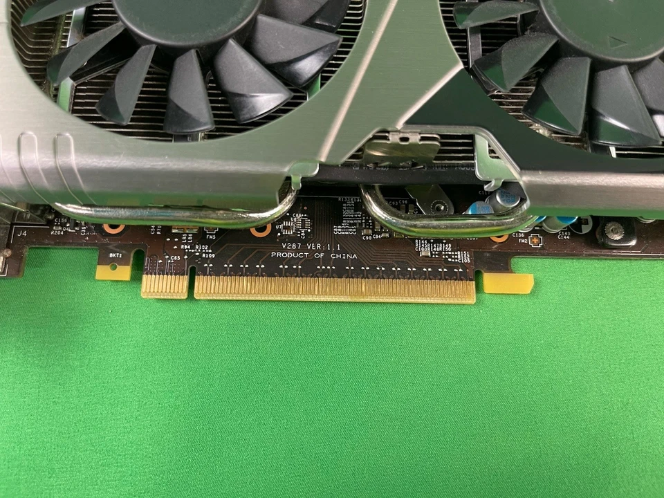 MSI Twin Frozr III GF GTX 660 2GB GDDR5 PCIe 3.0x16 DP HDMI DVI-I DVI-D Vid Card - Image 4 of 4