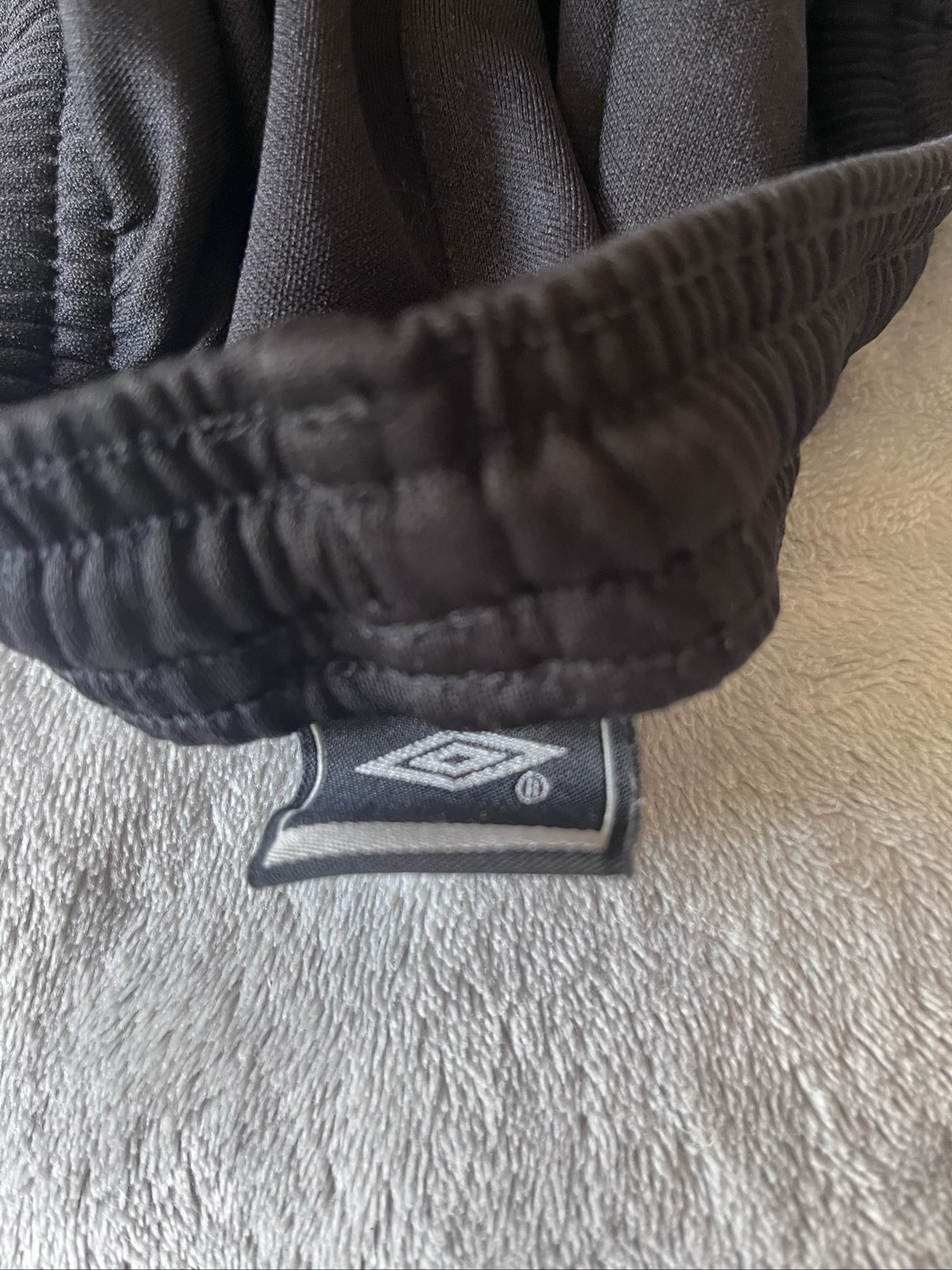Umbro Black Sports Shorts child’s Large Elastic Waist image 4