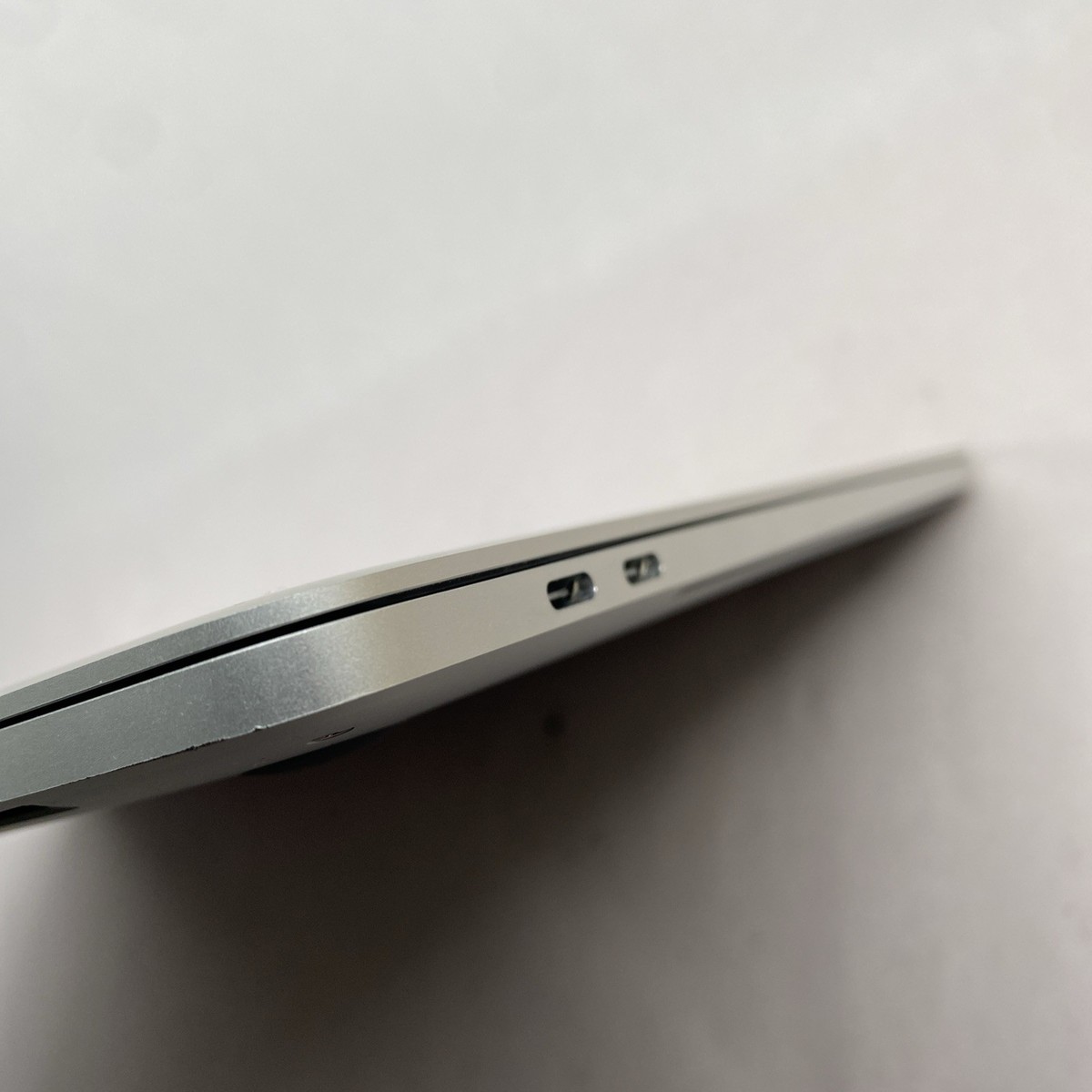 MacBook Pro 2019 A1990 15