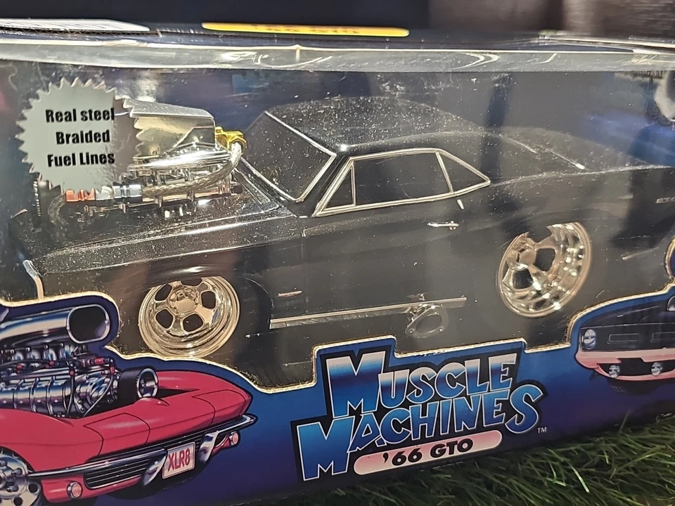 Vntg 2002 Muscle Machines 1966 Pontiac GTO 1:18 Scale Diecast Car - Image 2 of 4