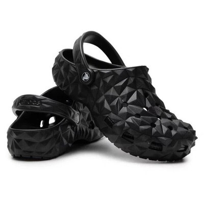 Crocs Unisex-Adult Classic Geometric Clog Lightweight Water-Friendly
