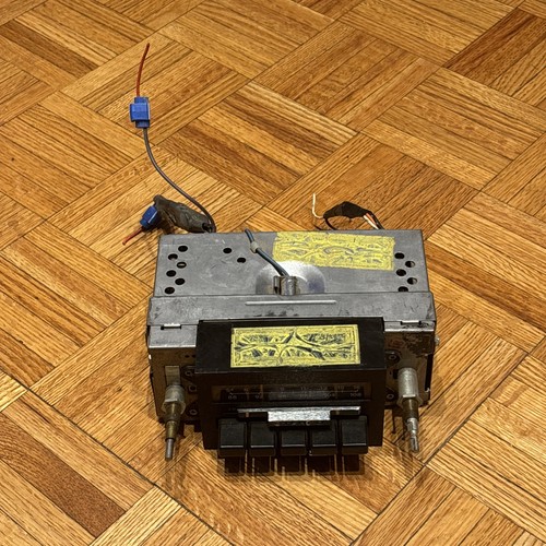 OEM Ford Pickup Van AM FM Stereo Radio No. 7716 - UNTESTED