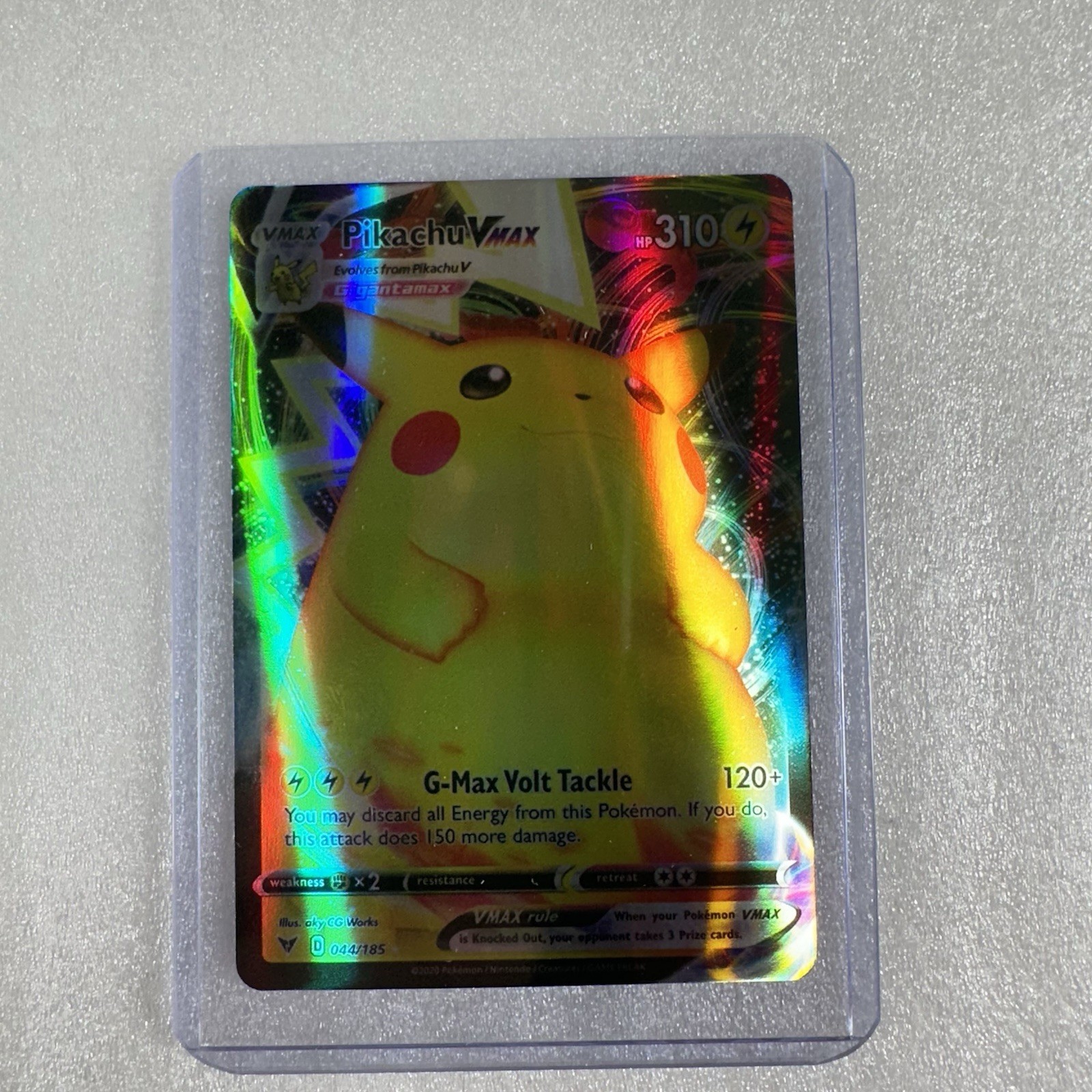 Pokémon 2020 TCG Vivid Voltage Pikachu VMAX Ultra Rare Card 44/185 NM Condition