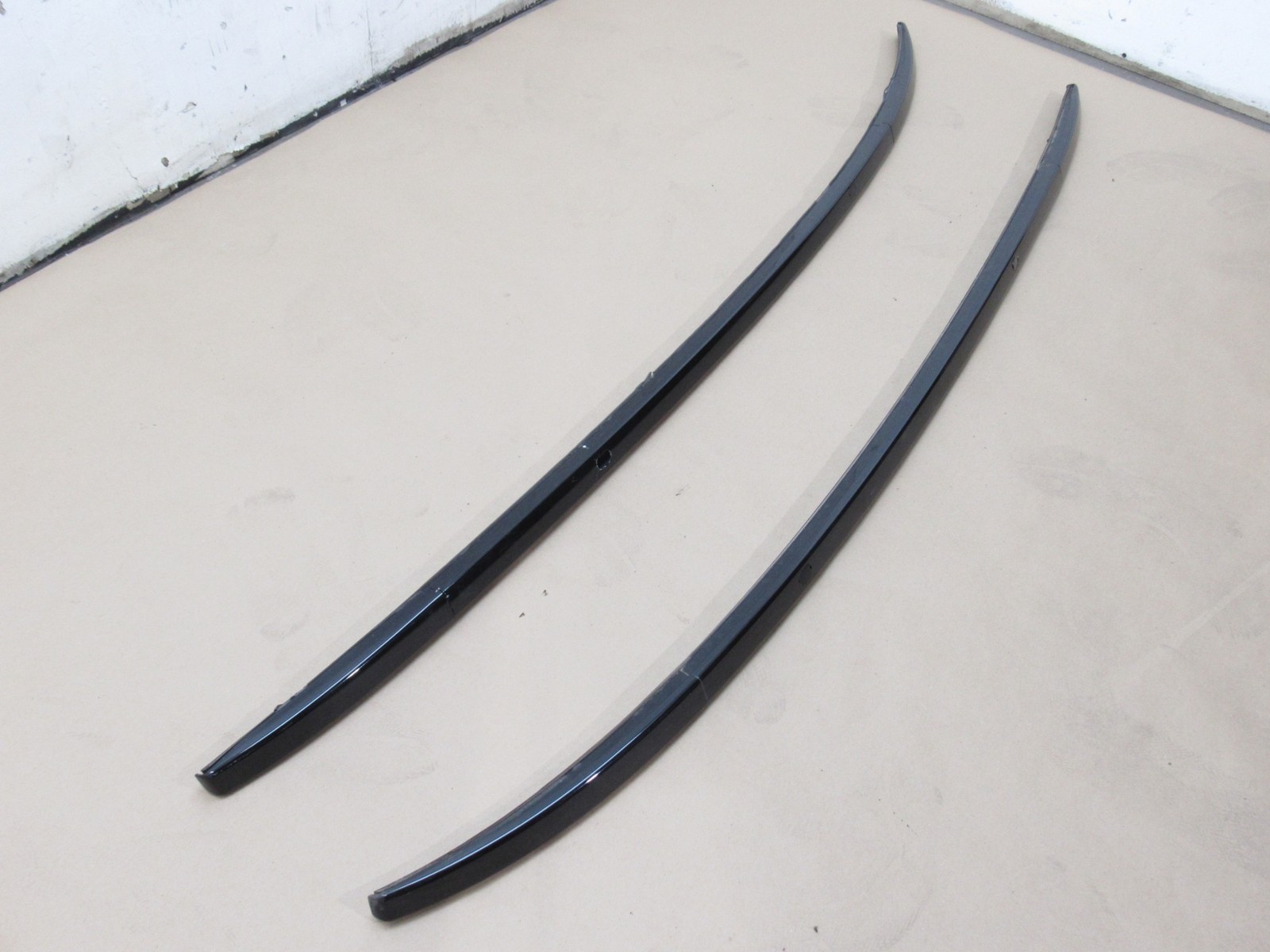 Maserati Levante 2017 Right Left Roof Luggage Rack Rail Set 2 PCS 16-24 *:Y