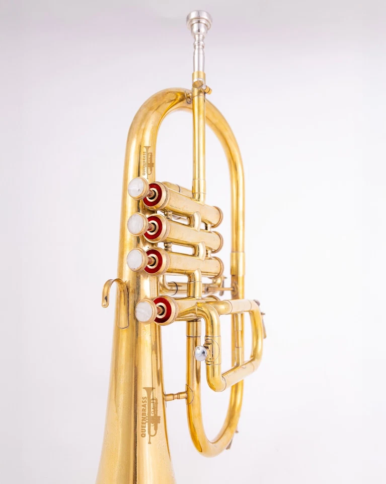 FlugelHorn Latón Bb Plano 4 Válvulas|Con Boquilla Estuche Rígido NEGRO VIERNES DURADERO Foto 3 de 4