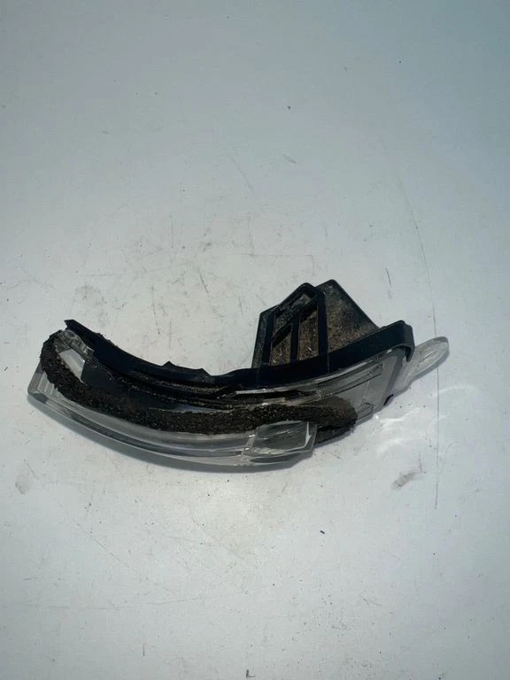 Freccia specchietto anteriore destra Lexus NX 2020 ORO6310 - Immagine 2 di 4