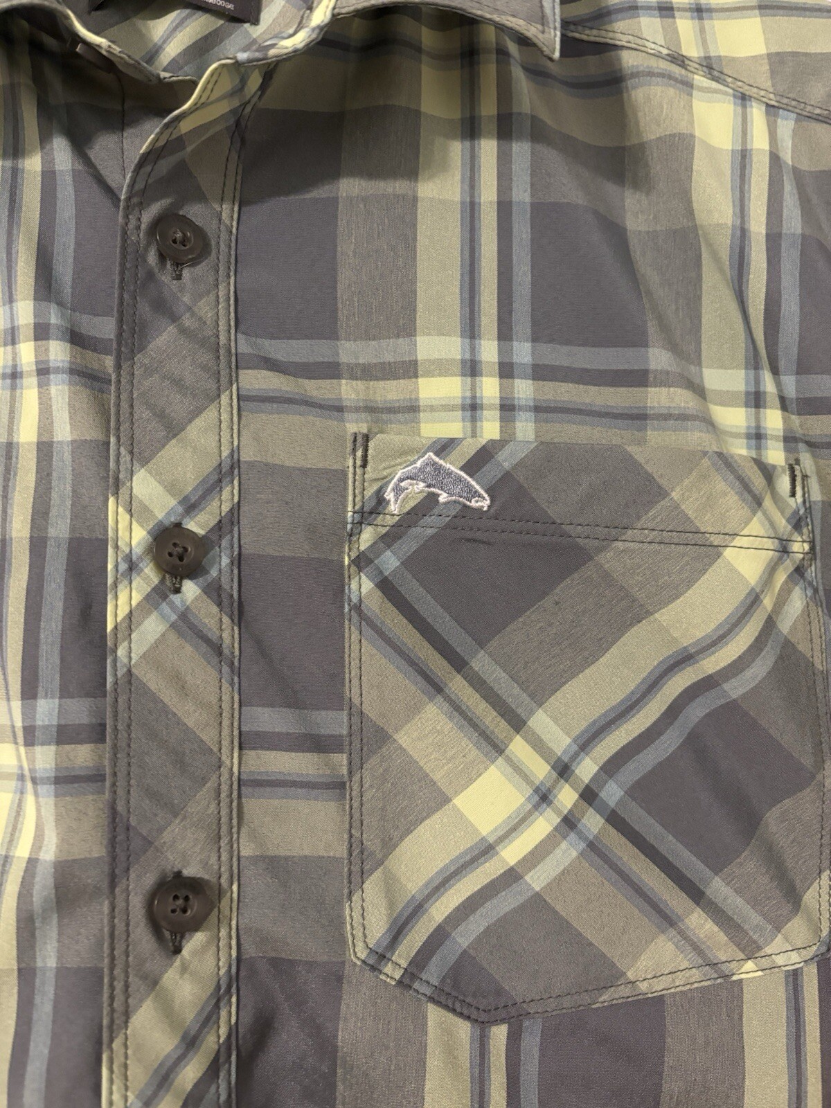Simms Short Sleeve Button Down - Medium - - image 3