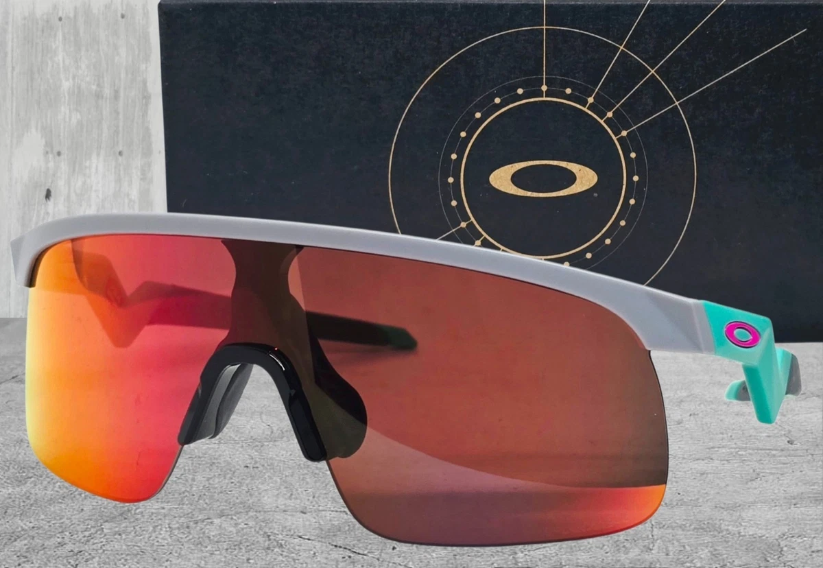 Oakley RESISTOR matte fog PRIZM field OOJ9010-26 Sonnenbrille NEU *(youth fit)*