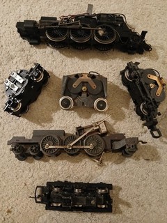 Collection Of Hornby Etc. OO Gauge Engine Parts Sold As Spares