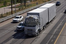 Truck photo Volvo FH box