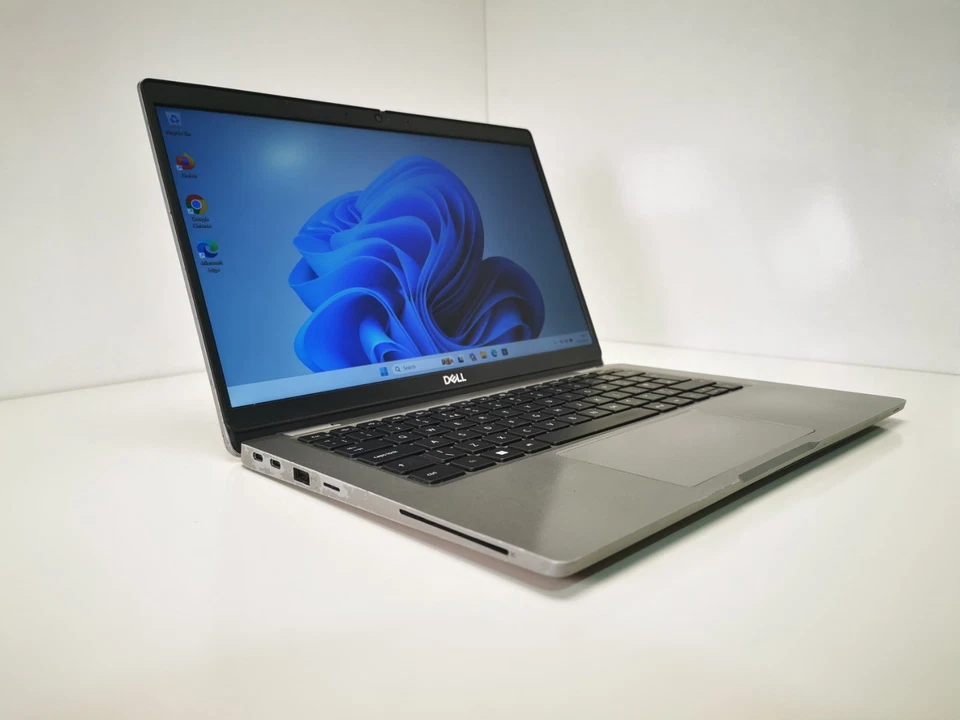 Dell Latitude 5330 · i5-1245U · 16GB · 256GB, photo 3 of 5