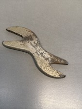 E1 Antique - Vintage - Alligator Wrench - Vaughan & Bushnell Mfg - No 1 B10