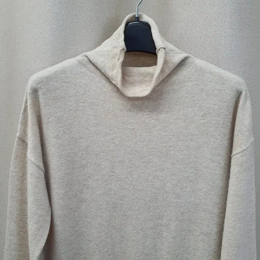 Massimo Dutti Beige Knit Long Dress, Women's Fashion thumbnail 6