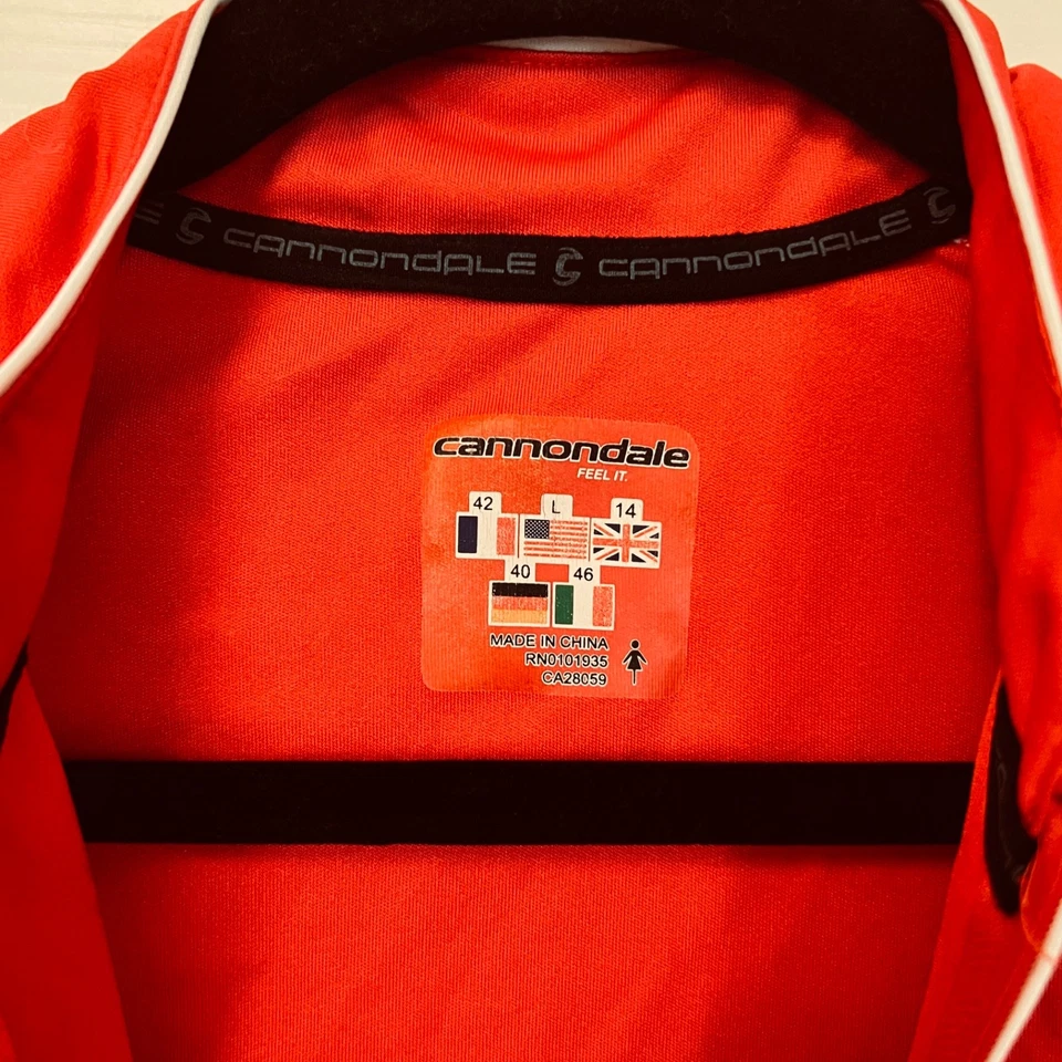 Cannondale Women's Red Sleeveless 1/2 Zip Cycling Shirt W Pockets Size L - Image 3 of 4