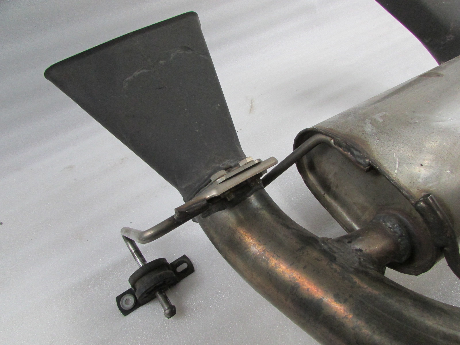 McLaren MP4-12C, Muffler, Used