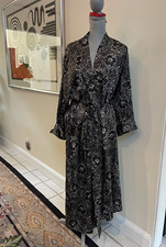 GORGEOUS- Natori 2pc Set Gown and Robe Black/ Floral - sz L