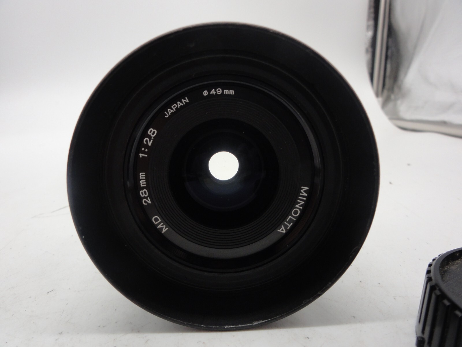 Canon FD 28mm f/2.8 Wide Angle Lens W/ Caps