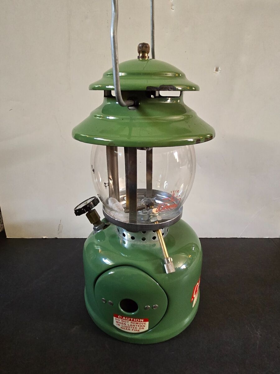 VTG Green Coleman 5122 Lantern 12- 1971 Single Mantel
