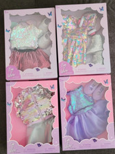 Puppenkleidung Konvolut 4 Sets Kleid Schuhe Stiefel Party puppe 36-38 cm TOP