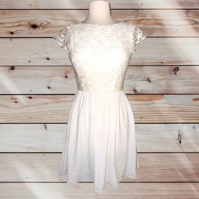 K2* French Connection White Floral Lace Flared Bridal Shower