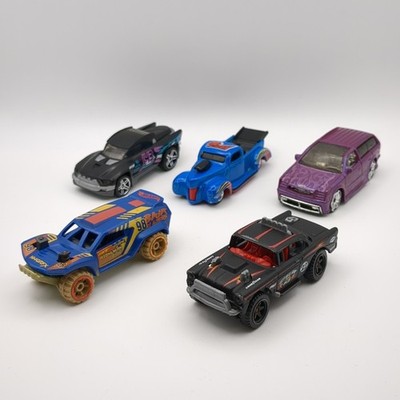 Hot Wheels Diecast 1:64 Truck Konvolut inkl. Dune Crusher D1 Combi P&P