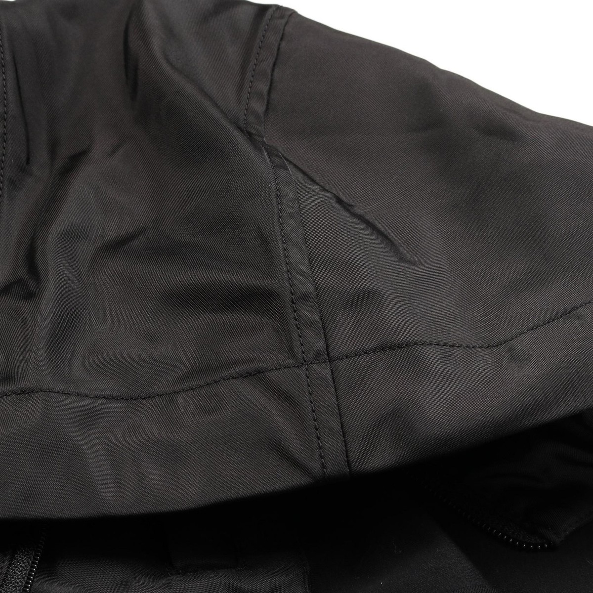 ジャケット・アウター \